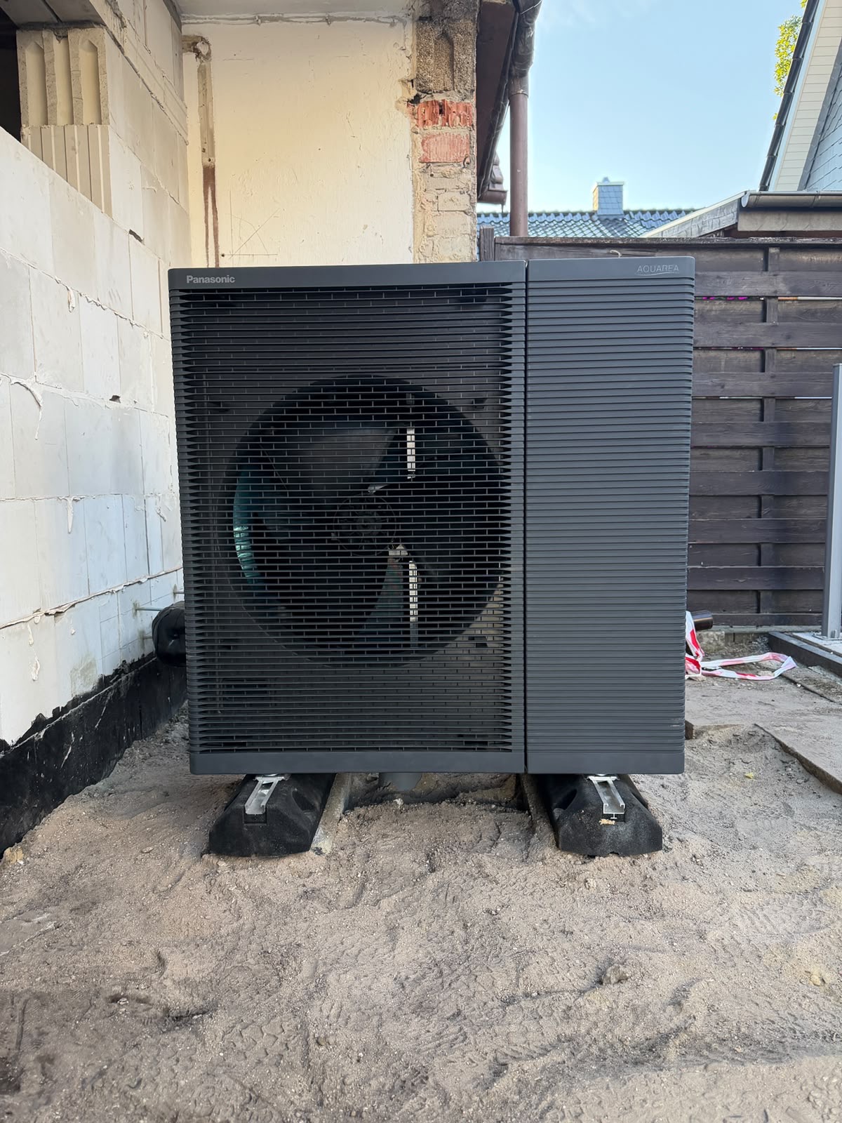 Panasonic Aquarea Wärmepumpe Außengerät